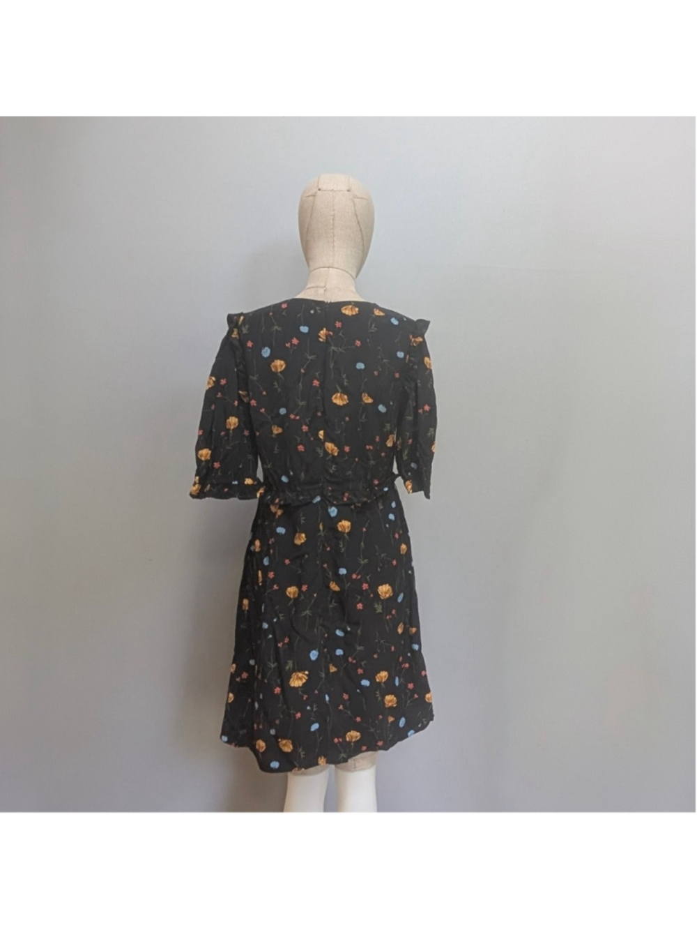 Nobody's Child Black Floral Ditsy Print Ruffle Tea Dress - Size 8 - Picture 3 of 9